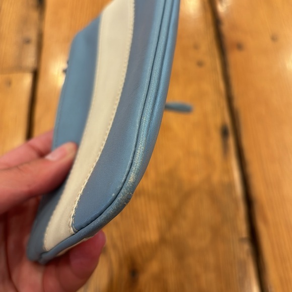 Coach wristlet - Picture 4 of 9